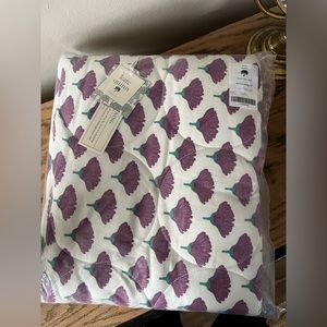 Kate Quinn Classic Circle Quilt - Orchid Marigold